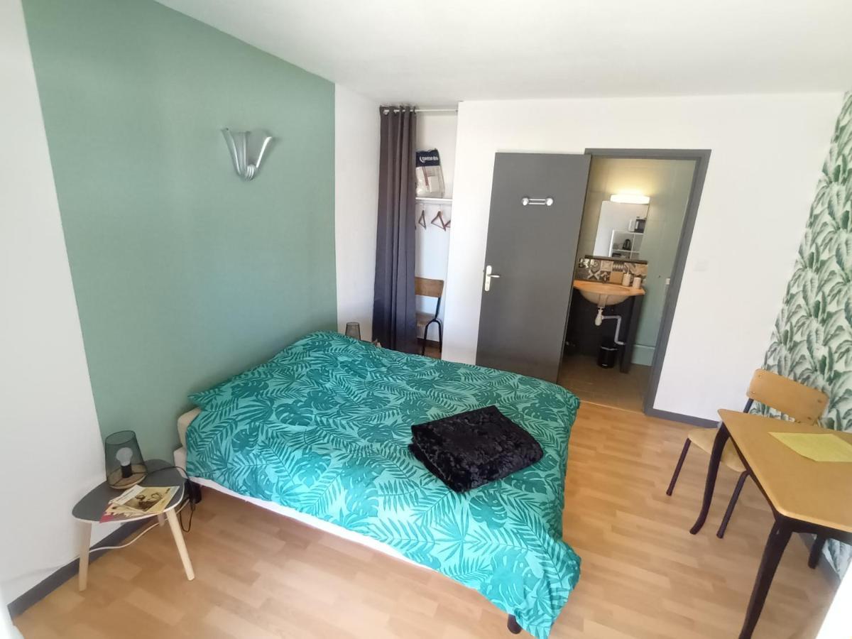 Le Miraillet, Chambre Hote Saint-Illide Eksteriør billede